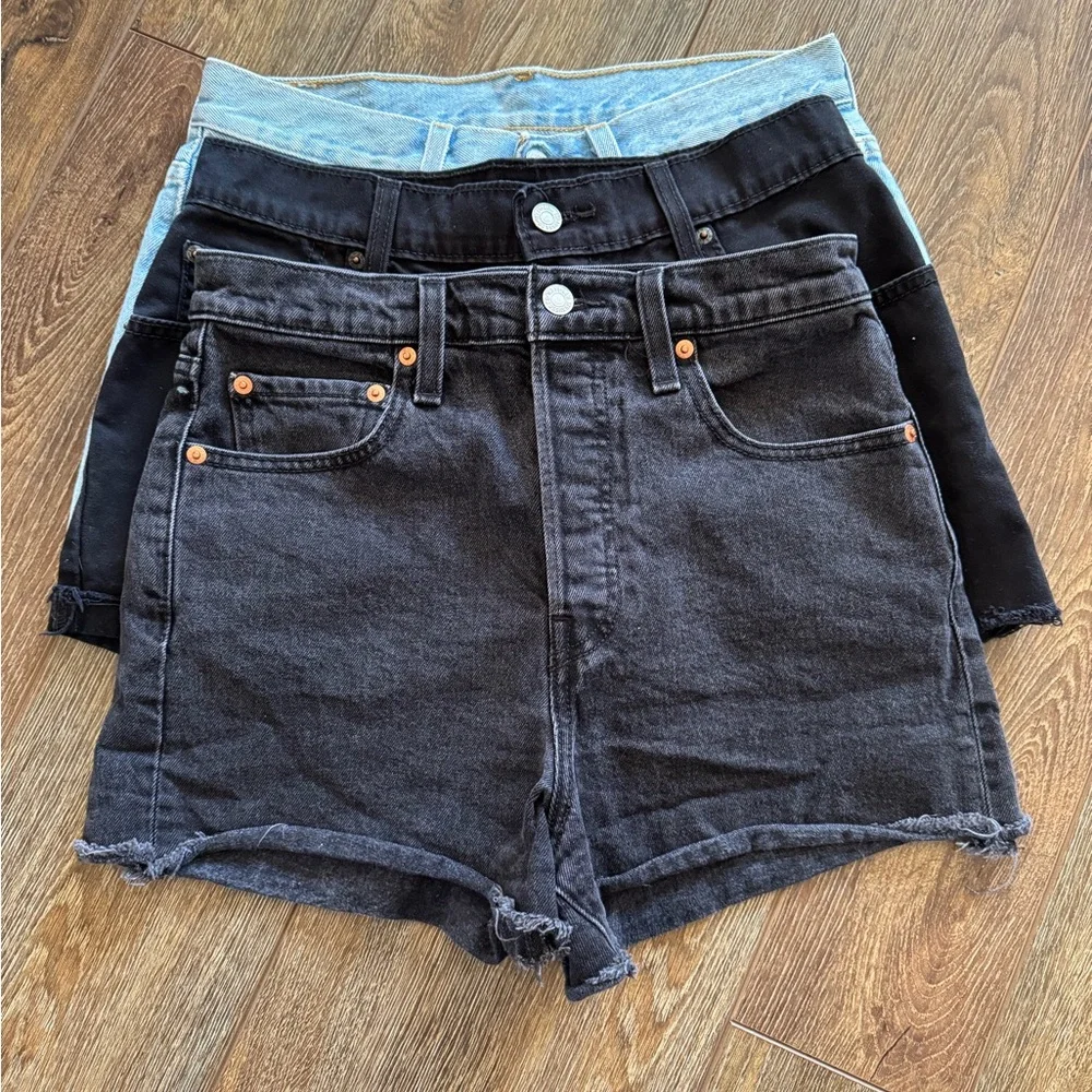 Levi’s premium Black and Light Blue Denim Shorts 3 pair - Picture 2 of 14